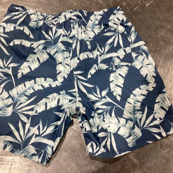 Bundle of 2 Men’s Swim Trunks - Tropical & Fun Prints! - Picture 3 of 6